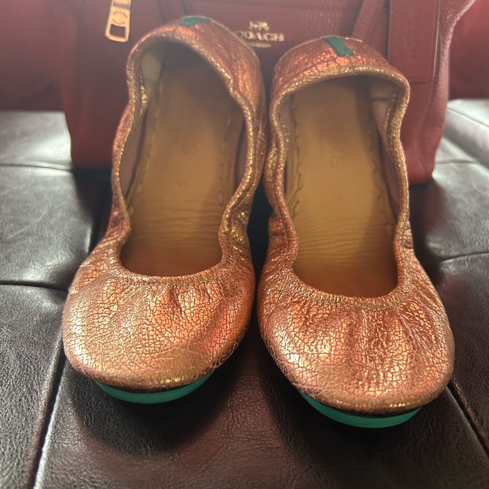 Rose gold tieks size 5 . Never warn